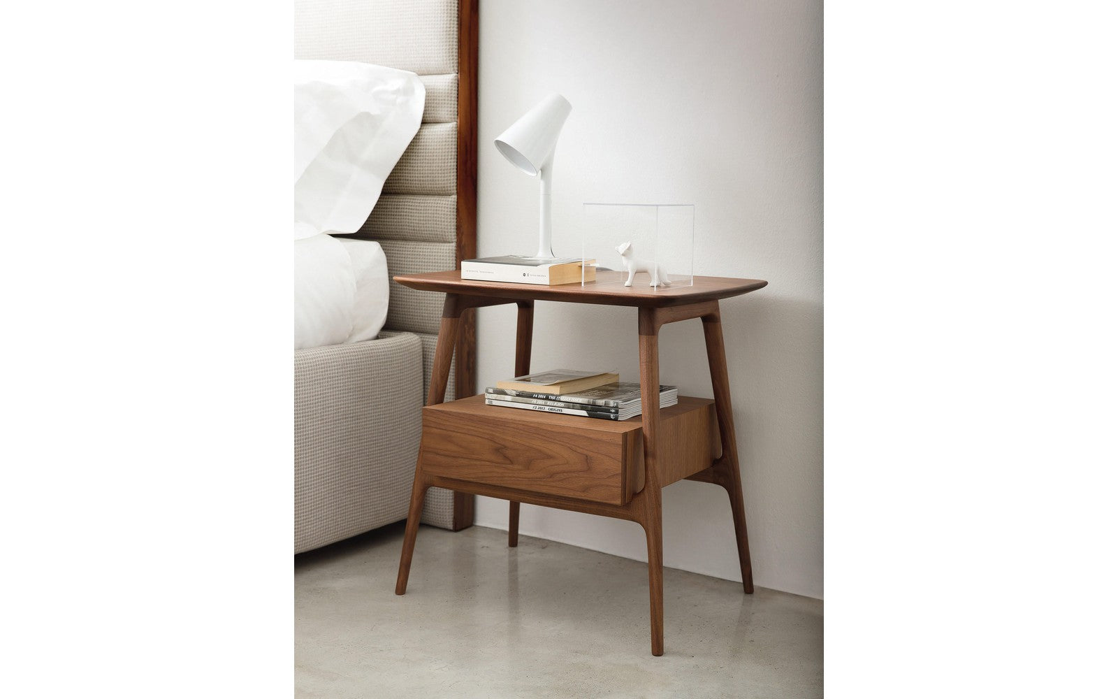 Bilot Nightstand