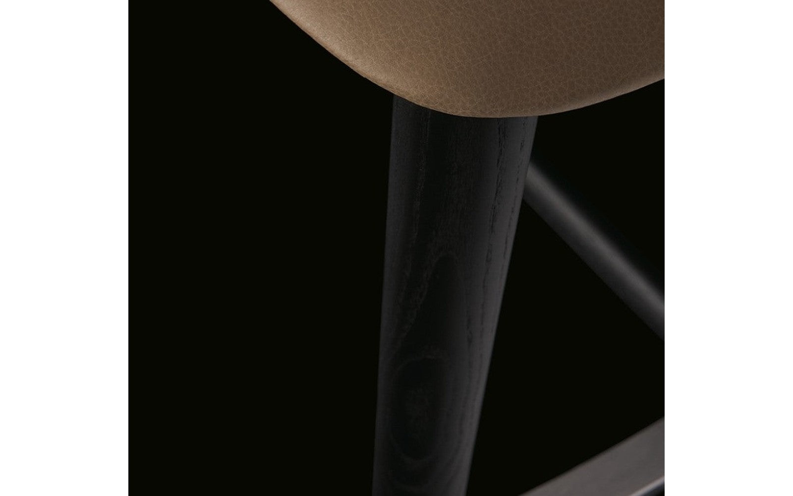 Curve Stool