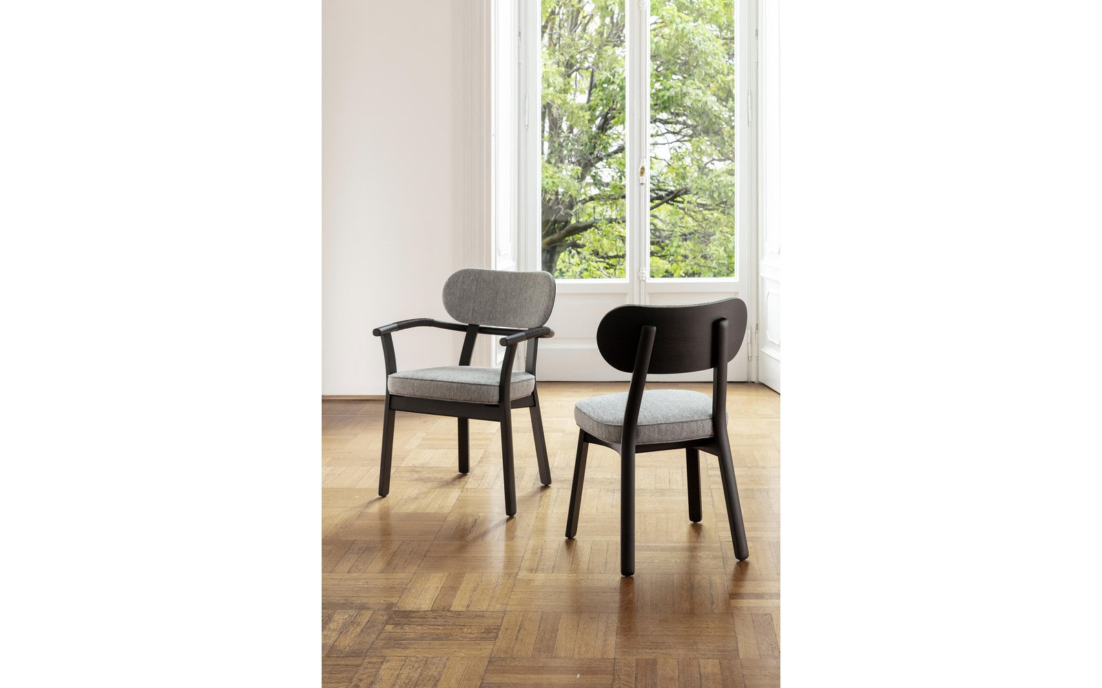 Evelin Chair