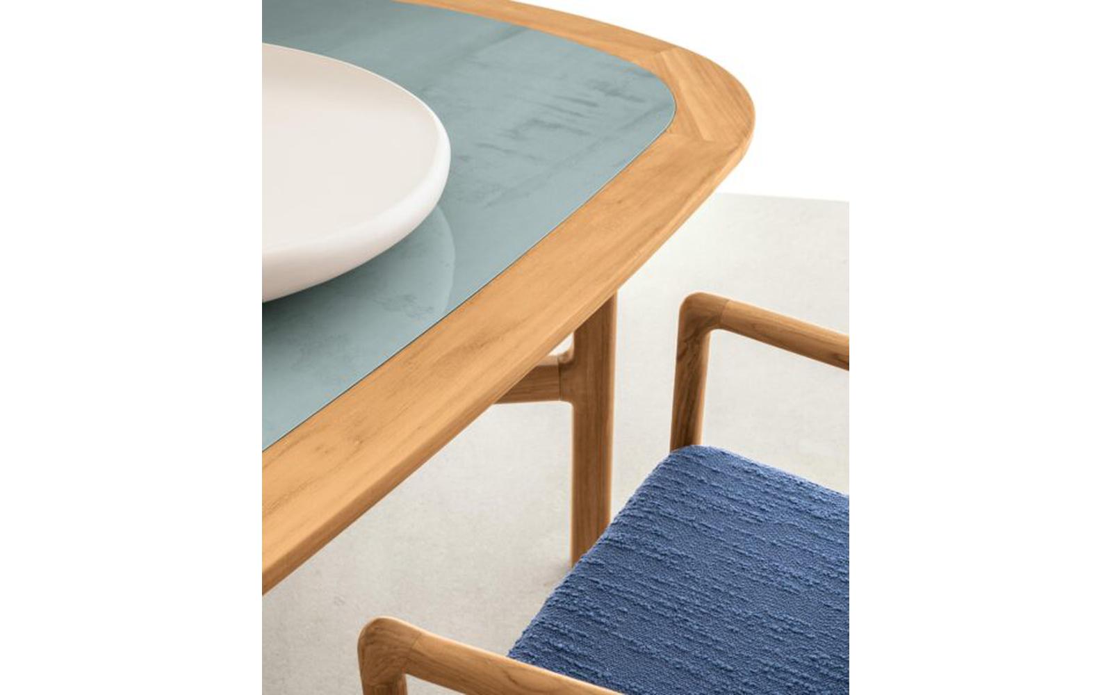 Jun Dining Table