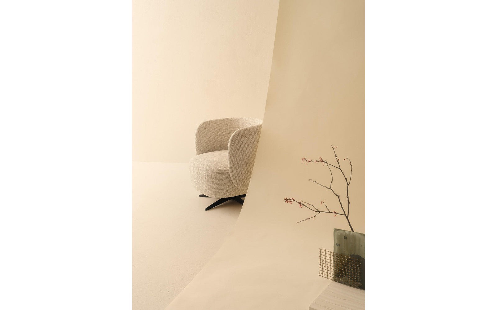 Miki Armchair