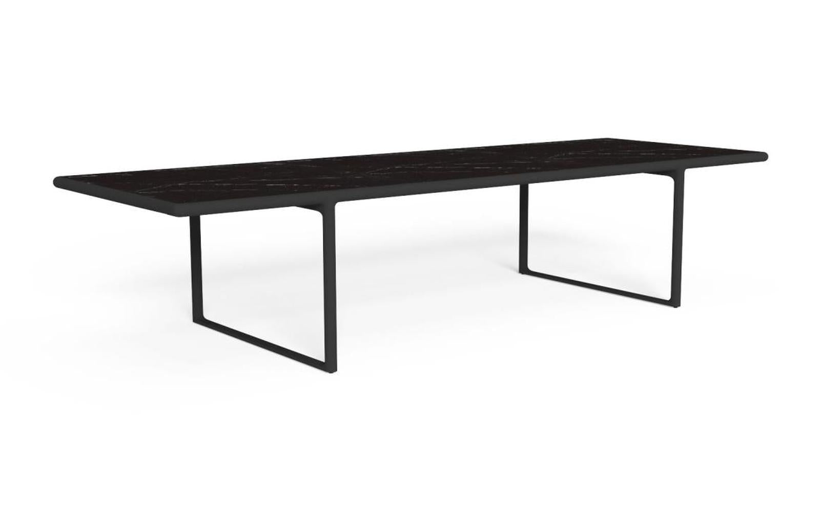 Tresse Dining Table