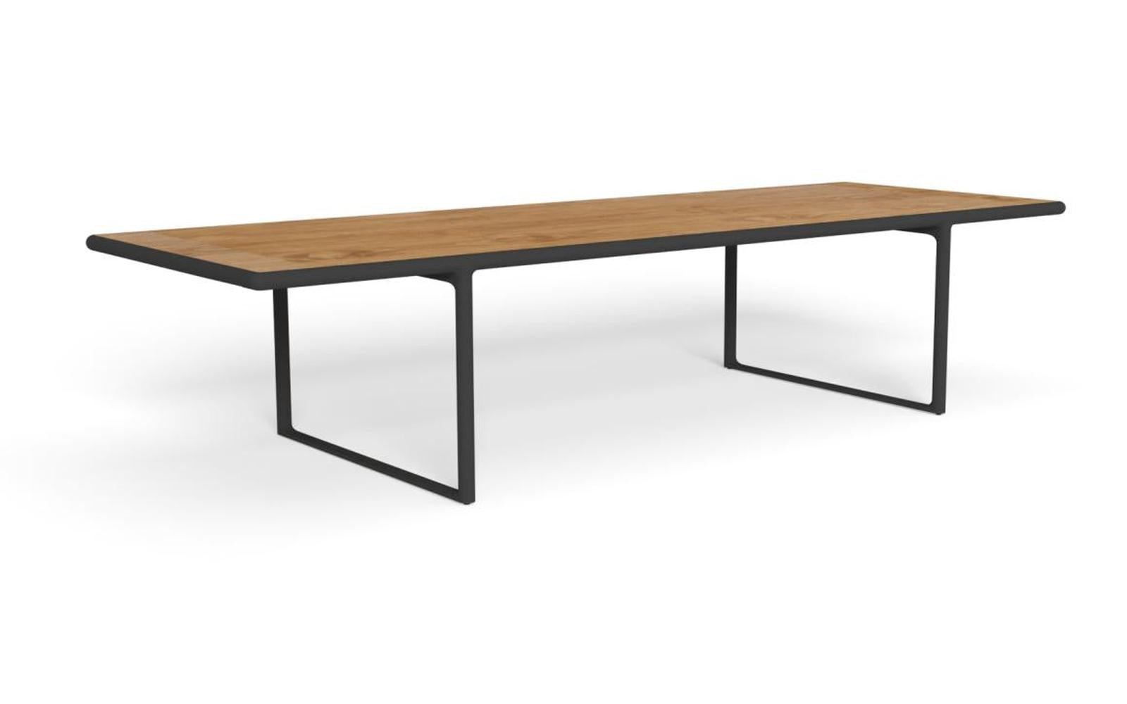 Tresse Dining Table