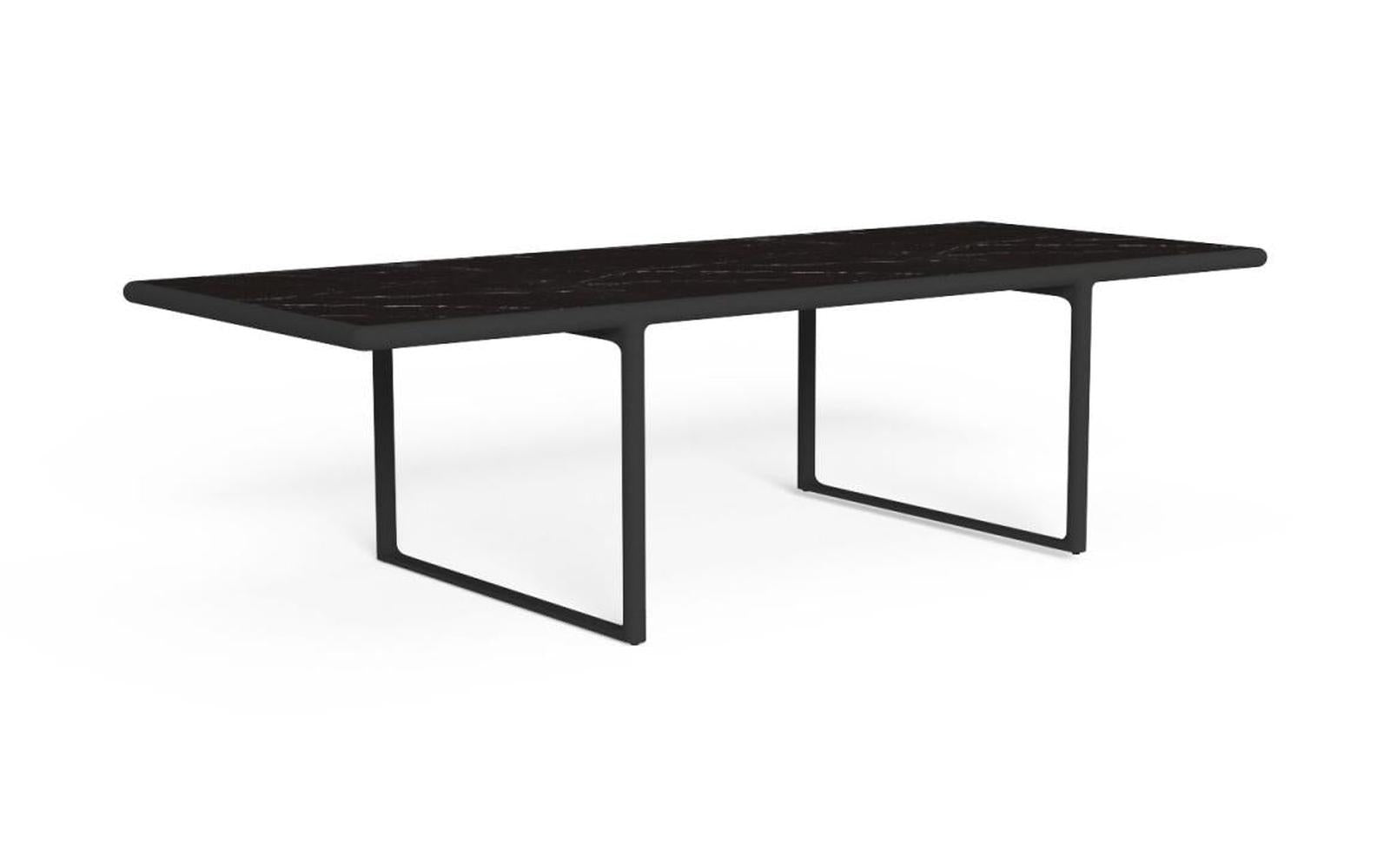 Tresse Dining Table