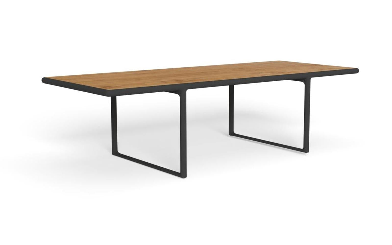 Tresse Dining Table