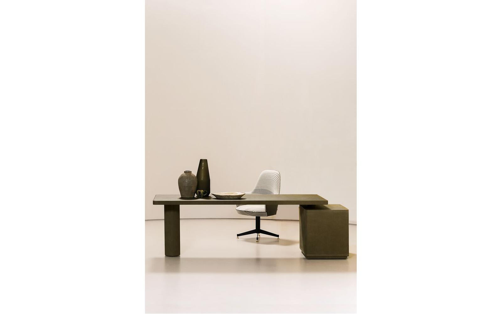 Verba Volant Slim Leather Desk