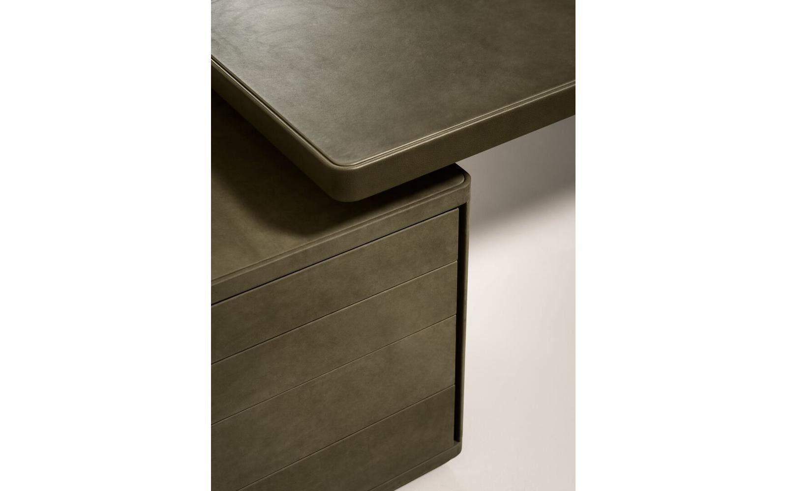 Verba Volant Slim Leather Desk